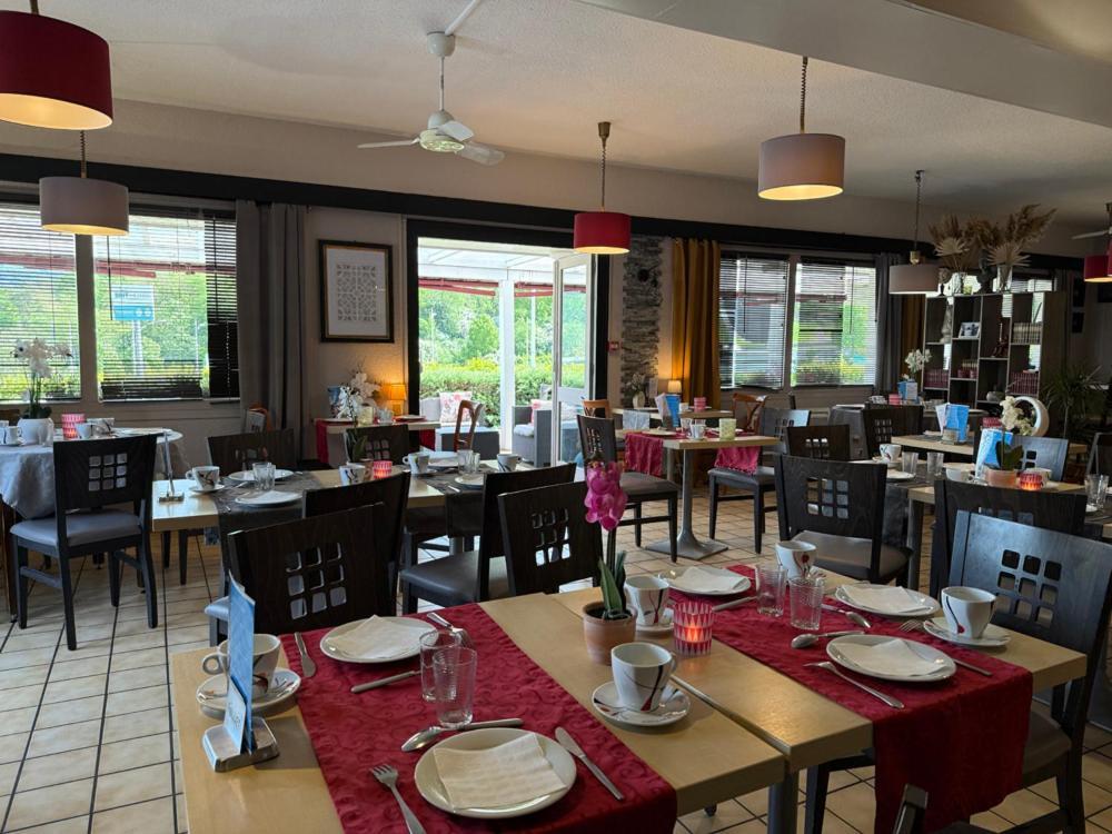 Brit Hotel Besancon L'Horloge ภายนอก รูปภาพ