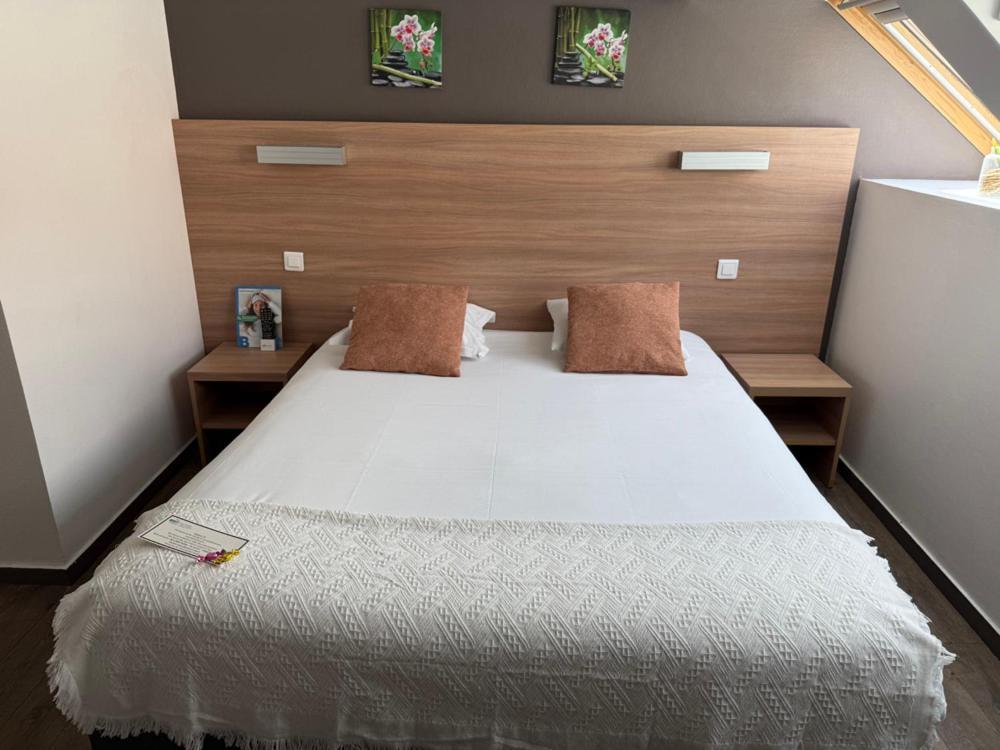 Brit Hotel Besancon L'Horloge ภายนอก รูปภาพ